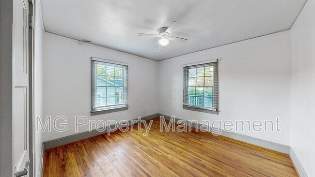 Building Photo - 1608 Onslow Dr