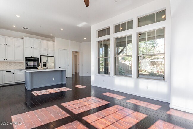 Building Photo - 18169 N 92nd St