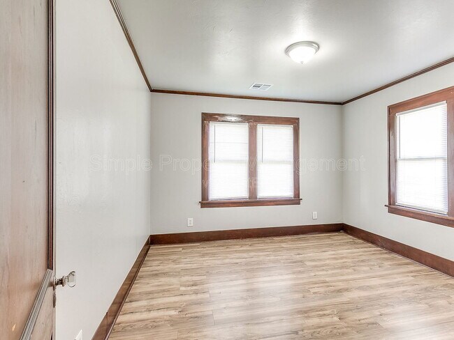 Building Photo - 912 NW 98th St