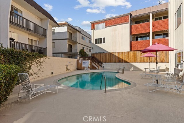 Building Photo - 5651 N Sumner Way