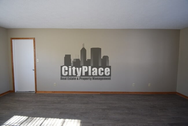 Building Photo - 47 Meadow Ct W