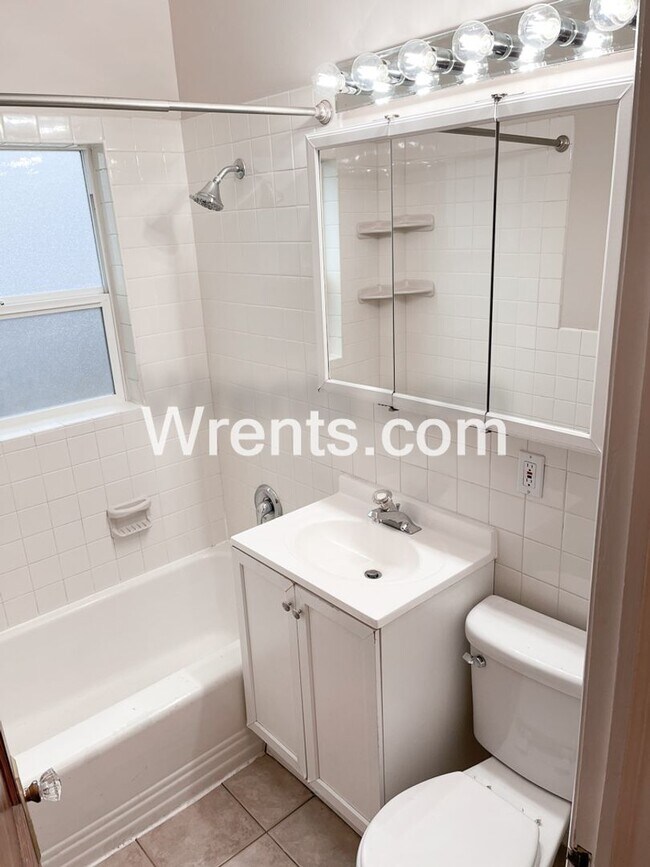 Building Photo - New home is a