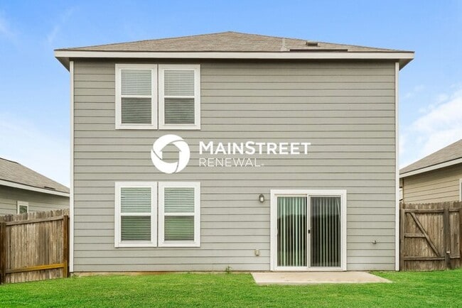 Building Photo - 3 Bedroom Pet-Friendly Home in SAINT HEDWIG, TX with Main Street Renewal