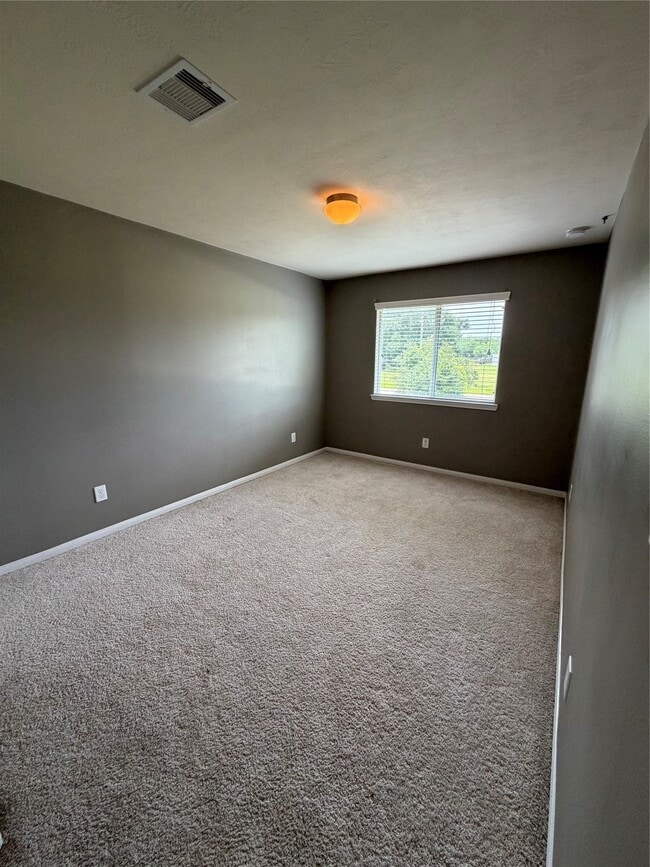 Building Photo - 23623 Plantation Pines Ln