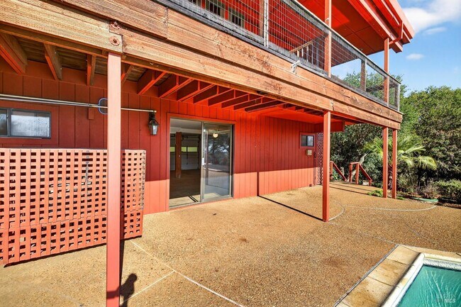 Building Photo - 2299 Sobre Vista Rd