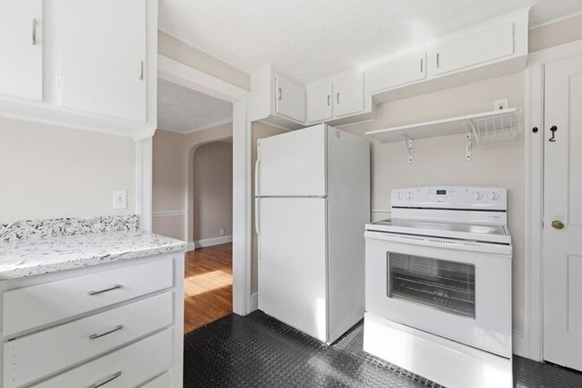 Building Photo - 18-20 Payne Rd