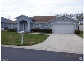 Building Photo - 15091 Hawks Shadow Dr