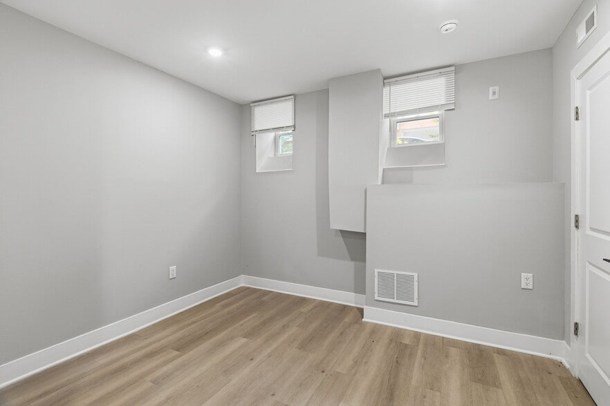 Building Photo - 856 N 19th St