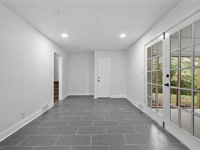 Building Photo - Earn Wealth While Leasing - Like a Homeowner - Lease to Own