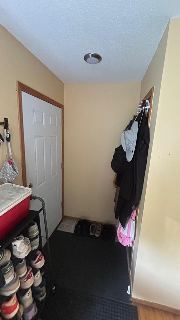 Building Photo - 3640 Oak Ter