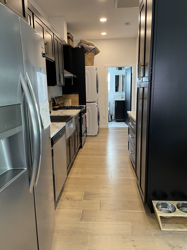 Building Photo - 12473 Gilmore Ave