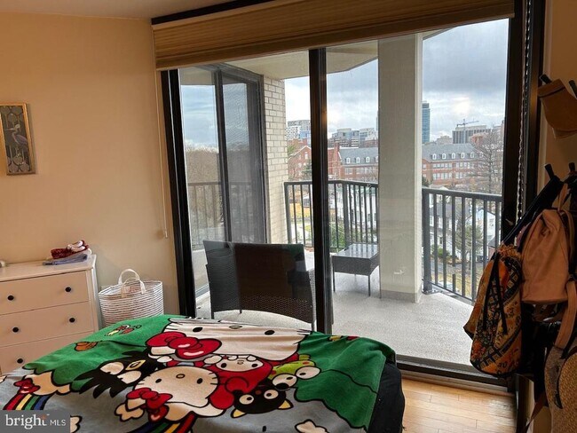 Building Photo - 4242 East-West Hwy