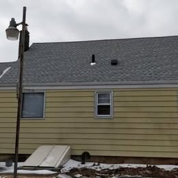 Building Photo - 1424 St Georges Ave