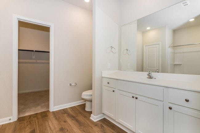 Building Photo - 424 Mustang Trot Dr