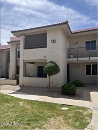 Building Photo - 10610 S 48th St