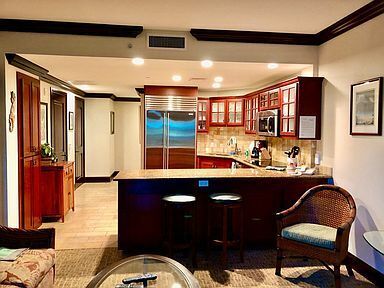 Building Photo - 4-820-820 Kuhio Hwy