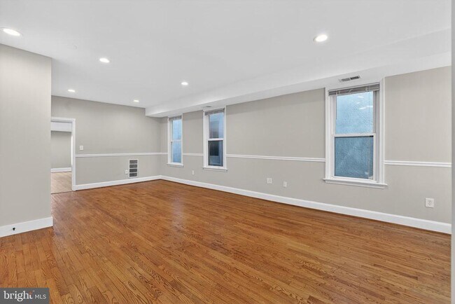 Building Photo - 3309 Martin Luther King Jr Ave SE