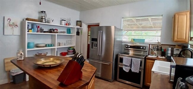 Building Photo - 1209 Bay Palm Blvd