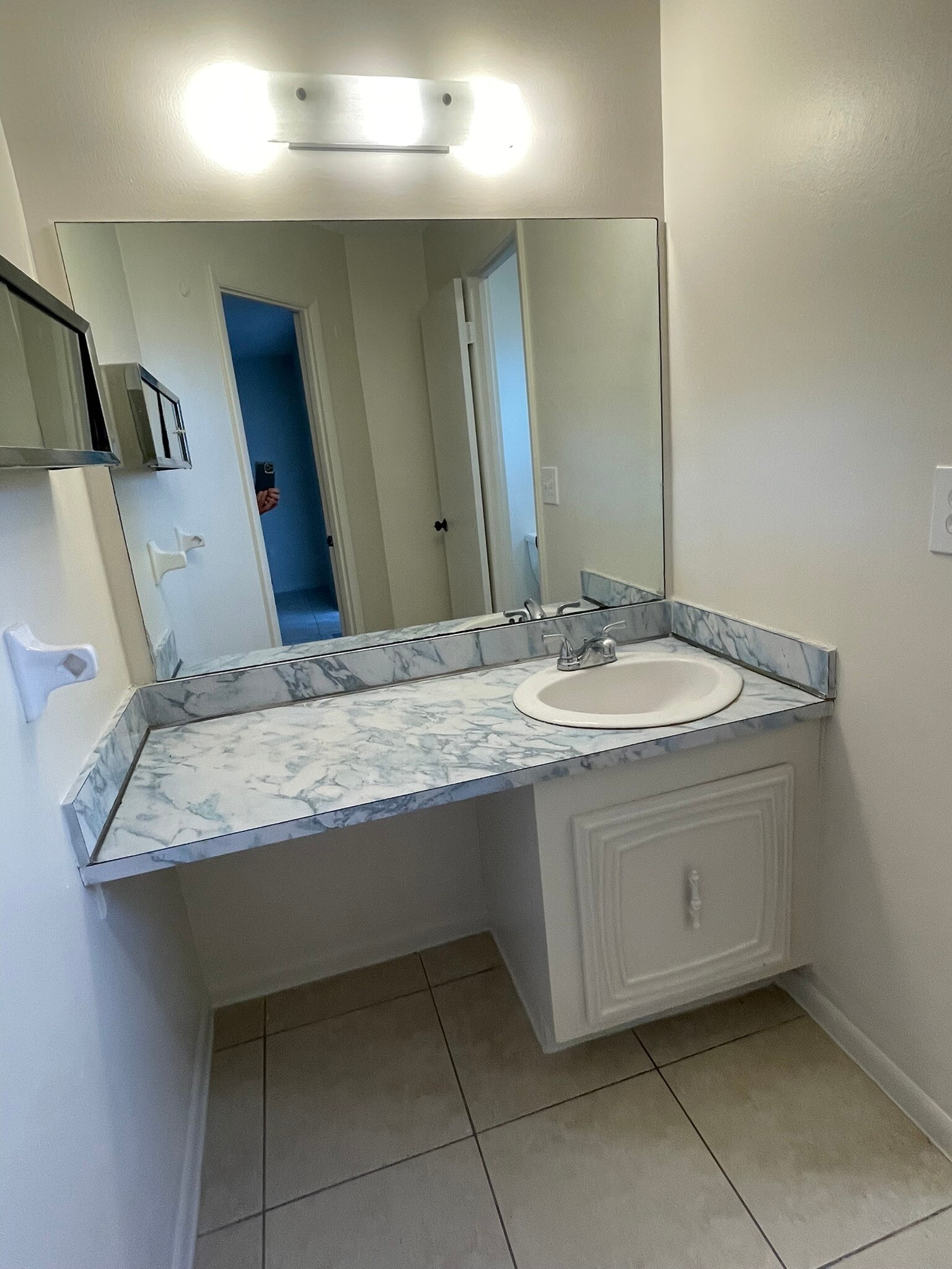 Building Photo - 5953 NW 25th Ct