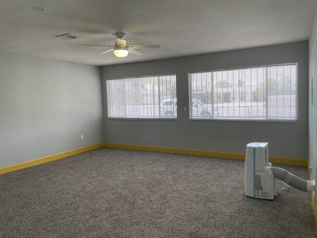 Building Photo - 10604 Fieldrock Ct