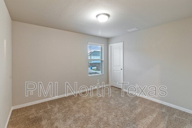 Building Photo - 3839 Barnett Rd