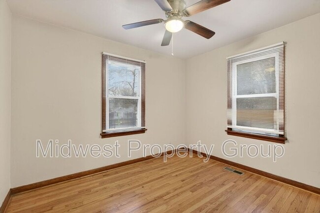 Building Photo - 1015 Avant Dr