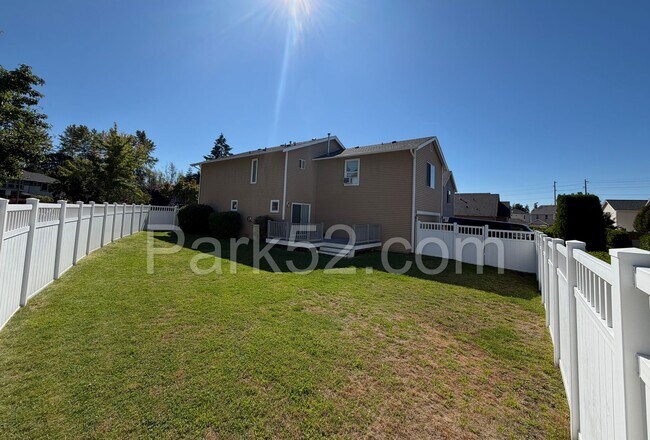 Building Photo - 2234 Wallace Loop