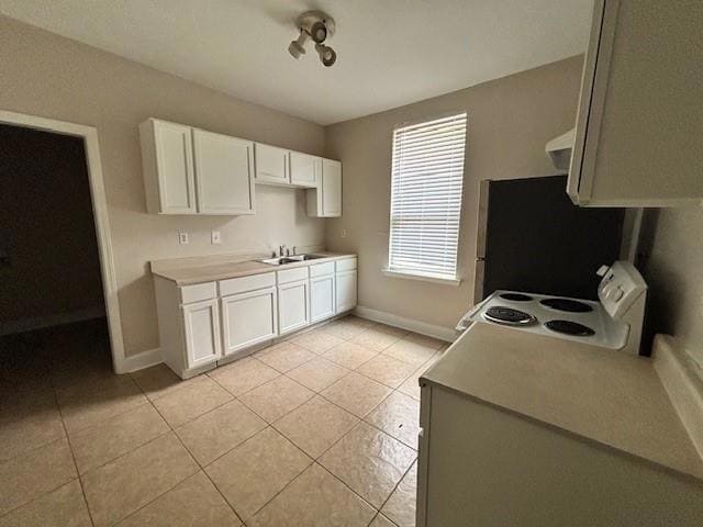 Building Photo - 8409 Apple St