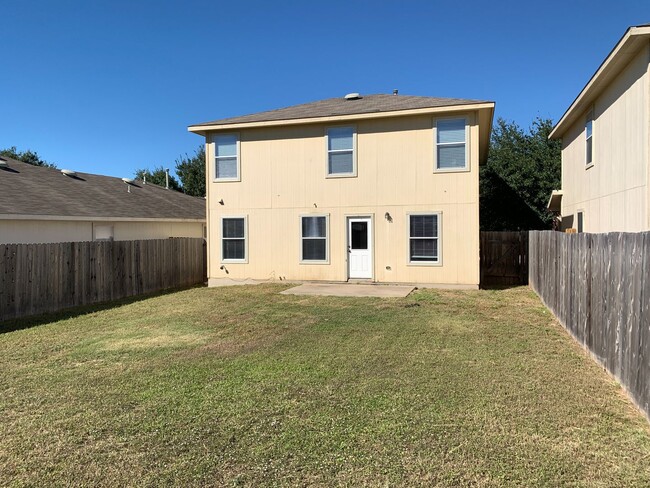 Building Photo - Remodeled in Buda: Shadow Creek Subdivision