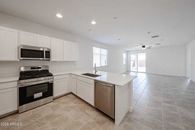 Building Photo - 17363 W Gray Fox Trl