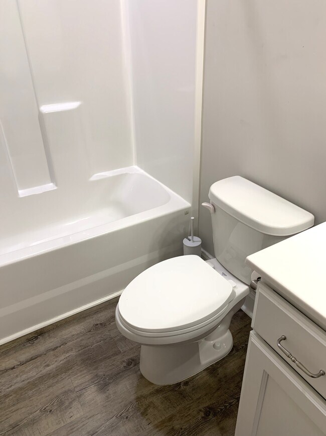 Building Photo - 1479 Lanterns Rest Rd