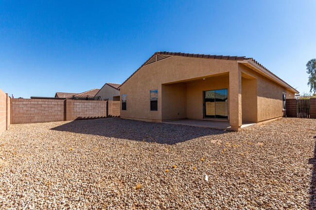 Building Photo - Spacious home in Maricopa!!