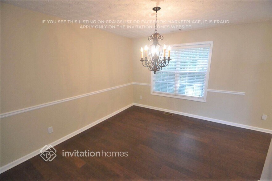 Building Photo - 2585 Hidden Creek Dr SW