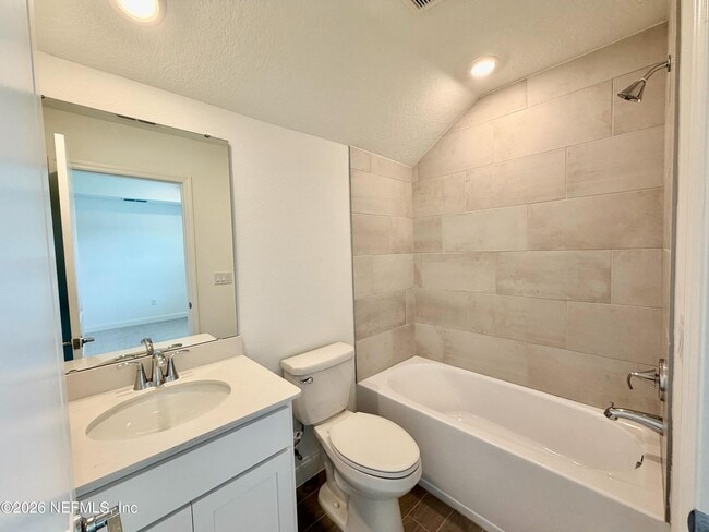 Building Photo - 96 Bellaire Isle