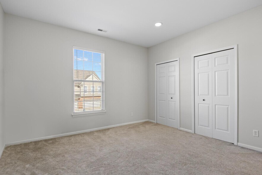 2nd BR - 40433 Glen Eagle Ln