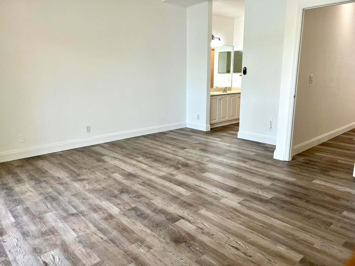 Building Photo - 10253 Via Hibiscus