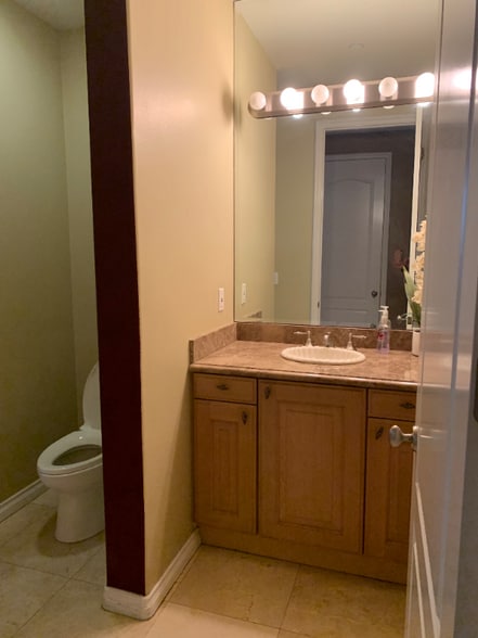 Building Photo - 17056 Itasca St