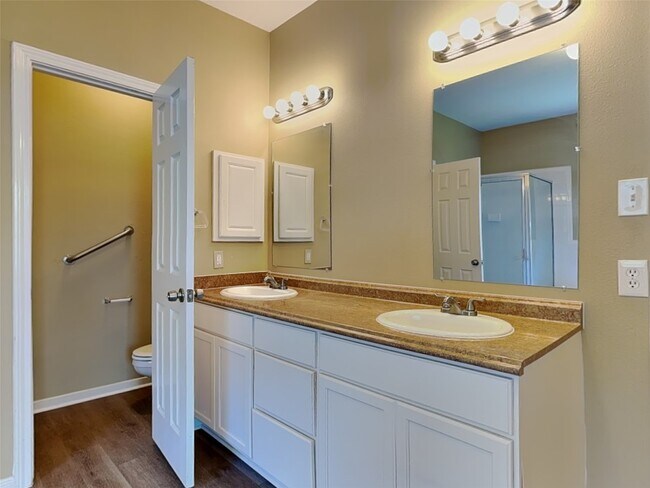 Building Photo - 22806 Tara Way Dr