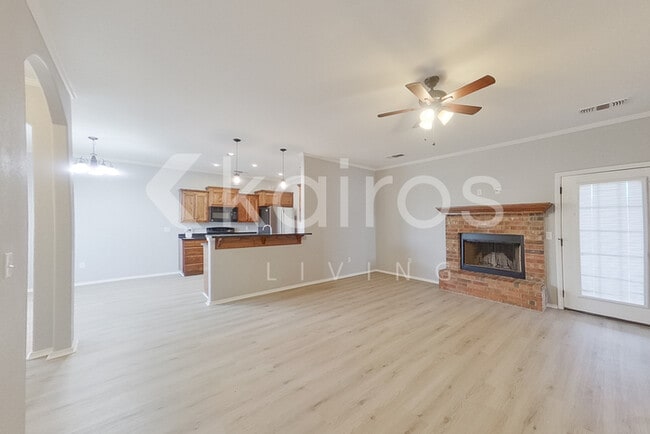 Building Photo - 9808 Asher Ave