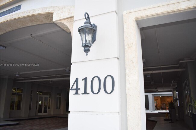 Building Photo - 4100 Salzedo St