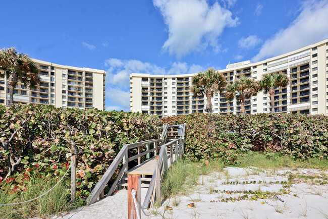 Building Photo - 100 Ocean Trail Way