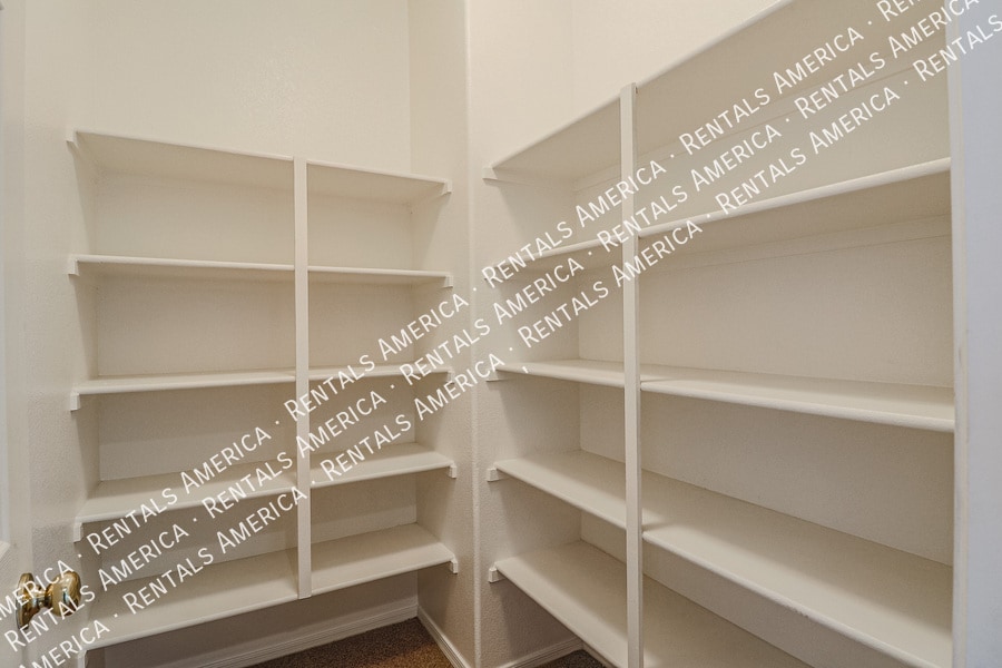 Building Photo - 14332 W Crocus Dr