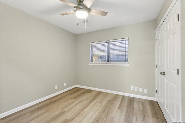 Building Photo - 11815 Broadwood St