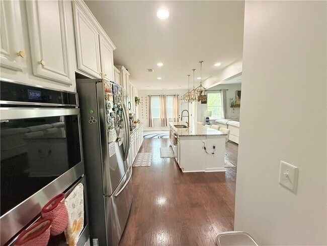 Building Photo - 7150 Ansley Pk Wy