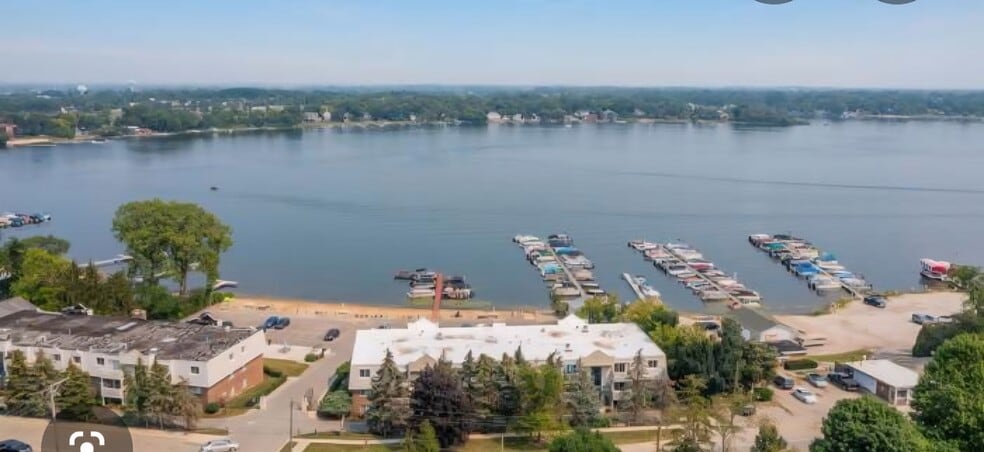 Bangs lake - 213 E Liberty St