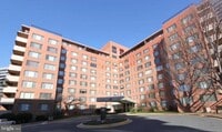 Building Photo - 1121 Arlington Blvd