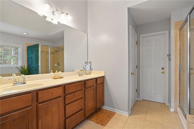 Building Photo - 3224 Wolf Club Ln SW