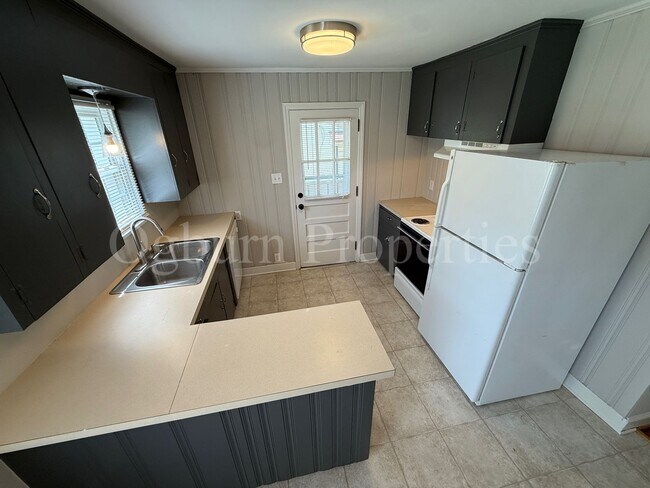 Building Photo - 1408 Kenwood St