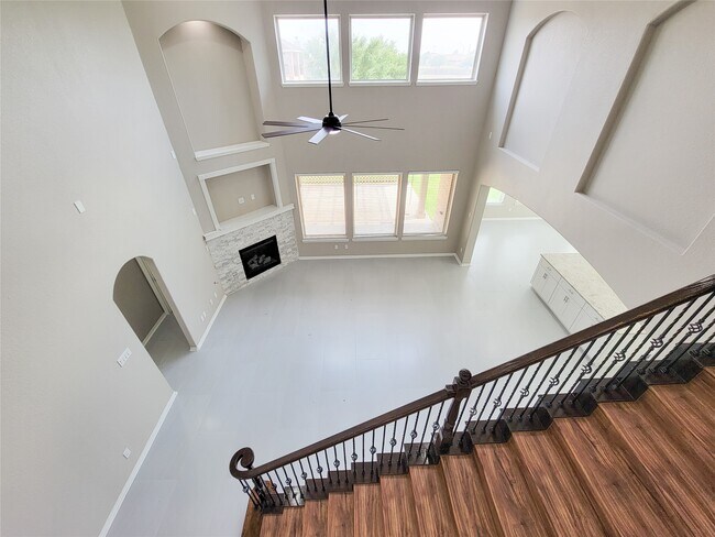 Building Photo - 23111 Broad Spgs Ct