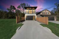 Building Photo - 7935 Sunnyhill St